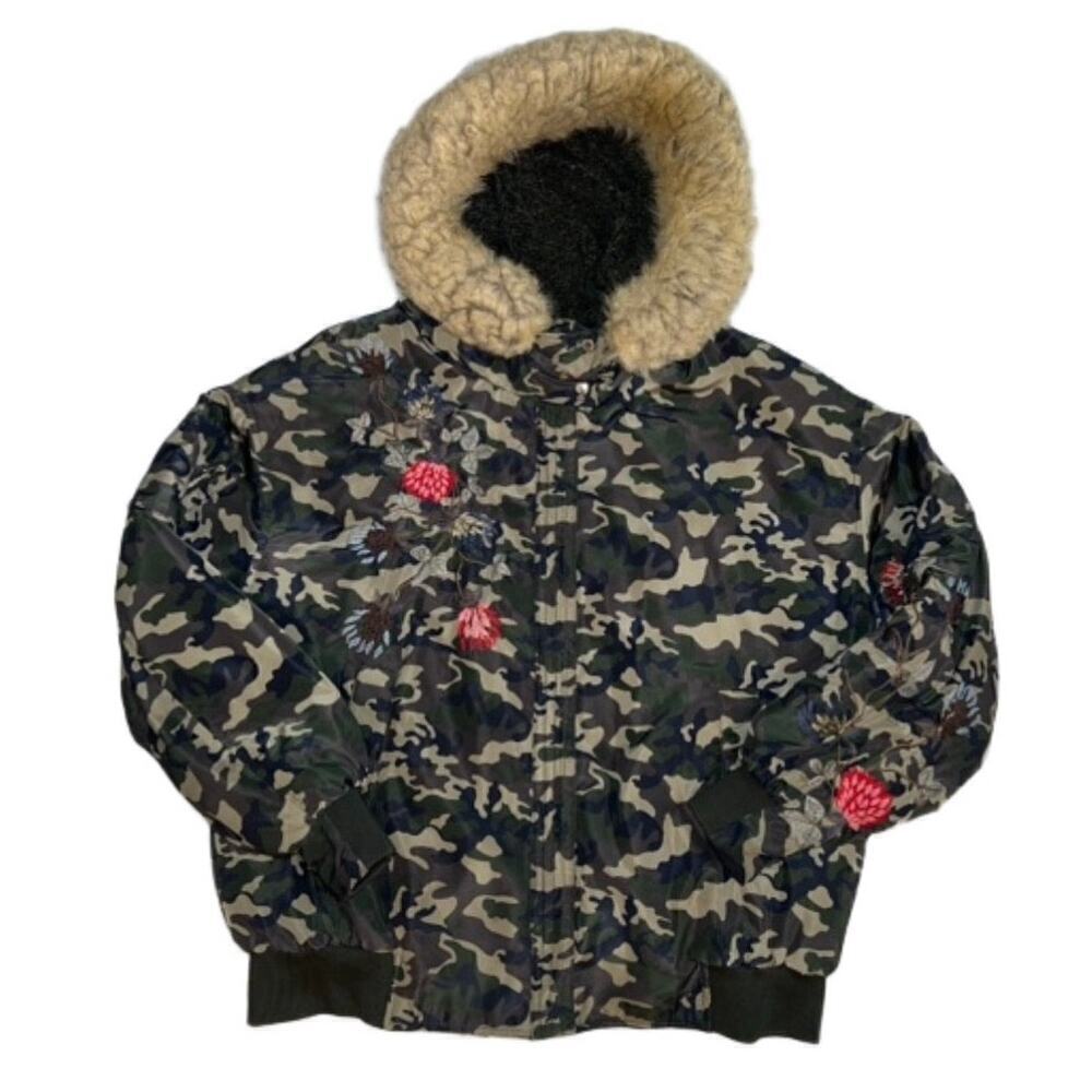 Zara Camouflage Floral Embroidered Faux Fur Hood Puffer Coat Size L Soft Cuffs